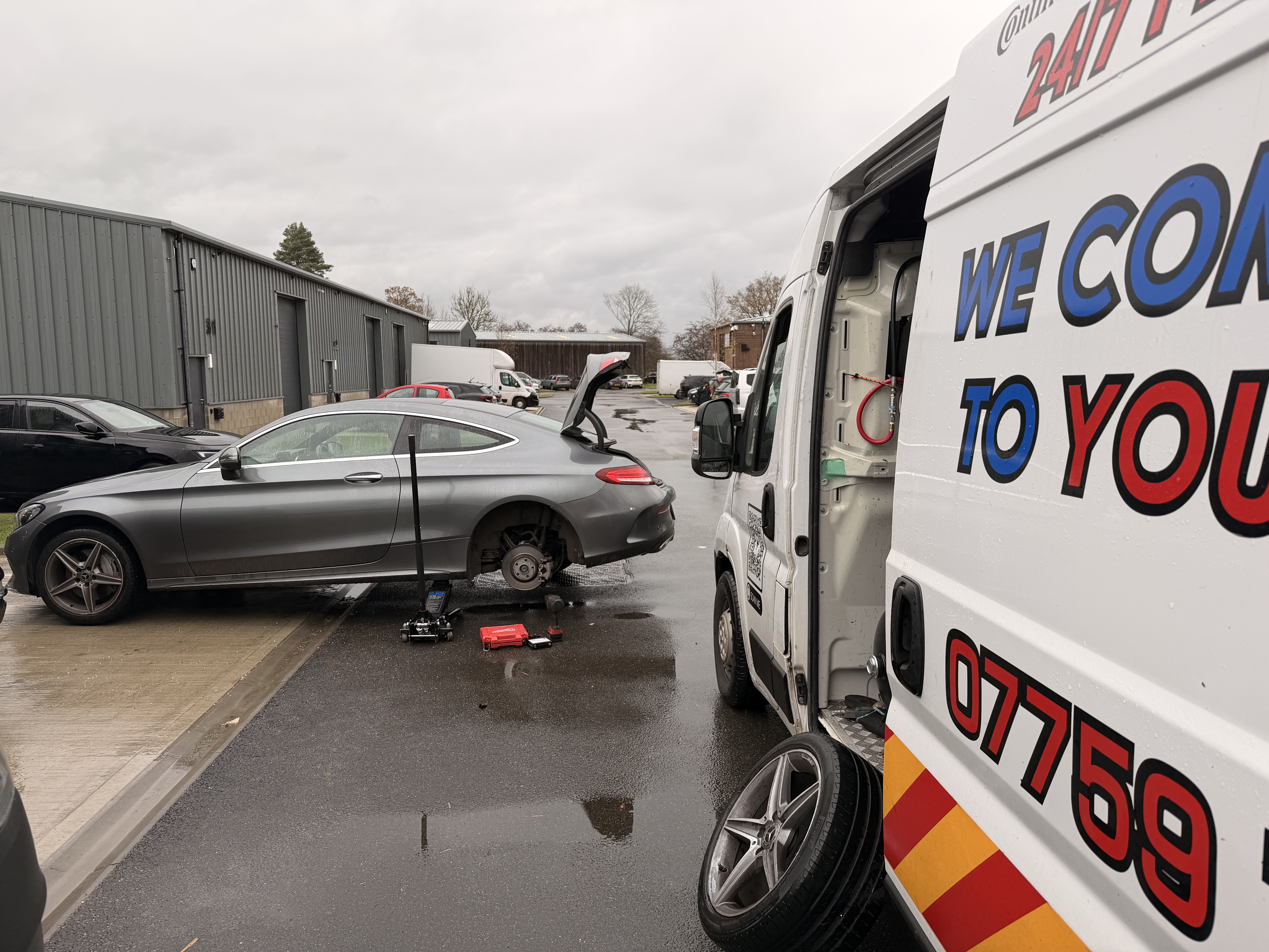 Mobile tyre fitting for cars, SUVs and vans at your location