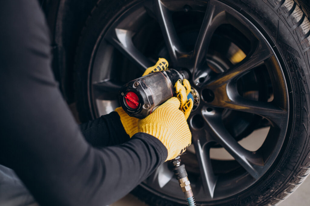 Looking for Mobile Tyre Fitting Uppermill? One Stop Mobile Tyres offers fast emergency tyre replacement, puncture repair and roadside assistance.